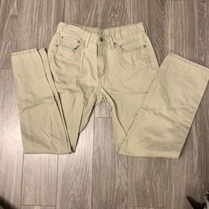 Levi’s khaki 514 jeans